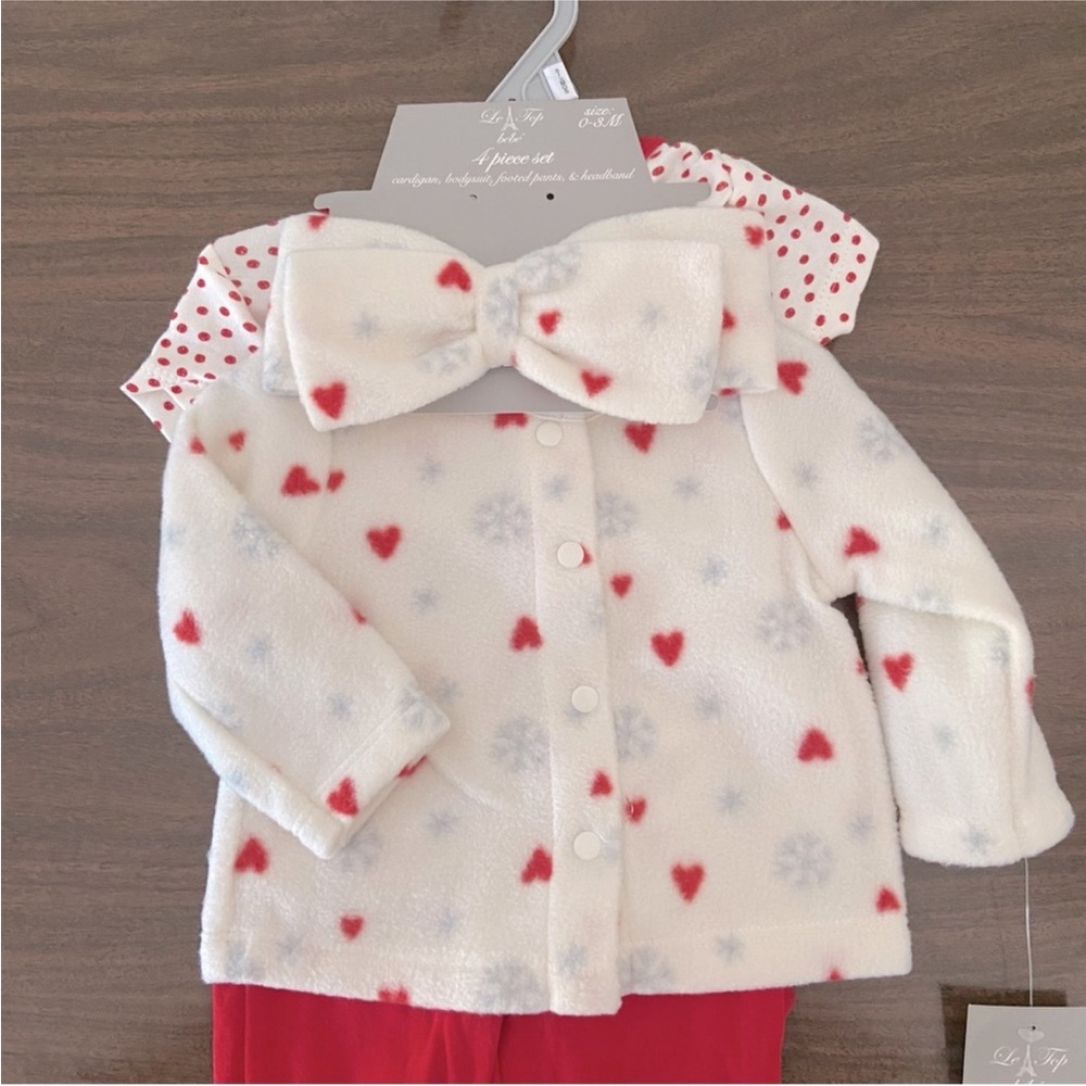 NWT Le Top Bébé Baby Outfit 0-3 Months
